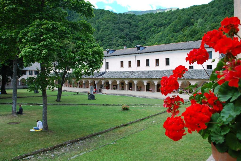 Agriturismo Bio-Ecologico Sant'Isidoro Roccaforte Mondovi Luaran gambar